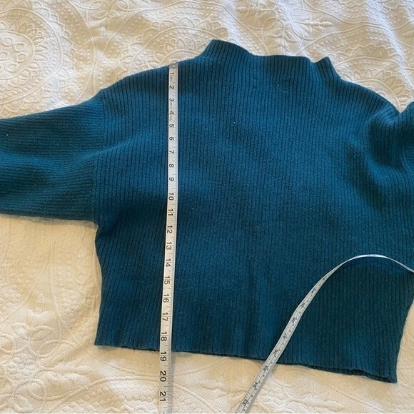 Line & Dot size small Dark Green Balloon Sleeve Ribbed Cropped Mock Neck Sweater - Picture 7 of 7